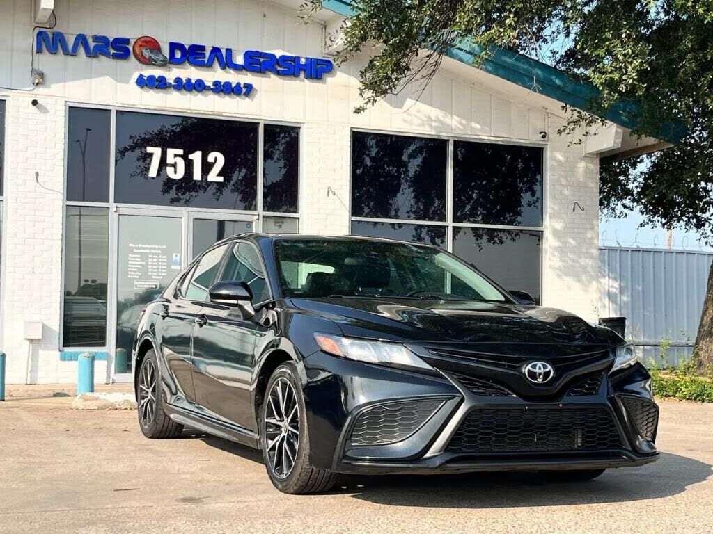 2021 TOYOTA Camry