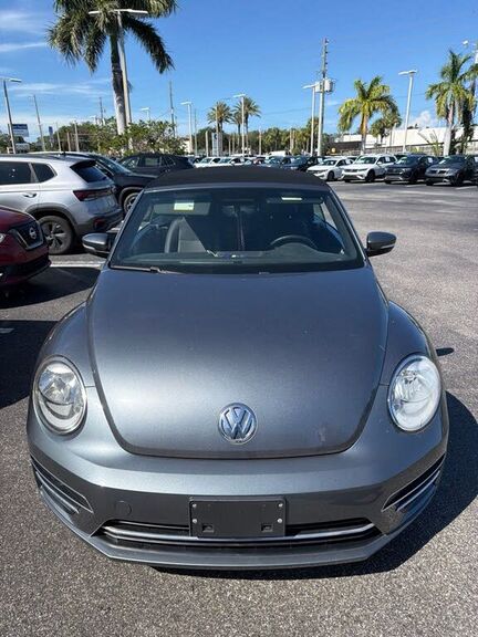 2019 VOLKSWAGEN Beetle