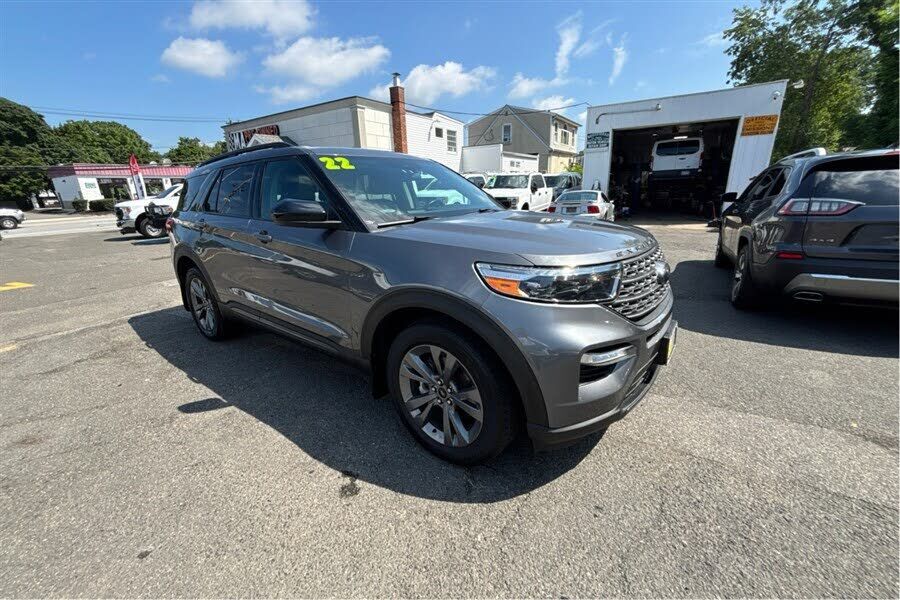 2022 FORD Explorer