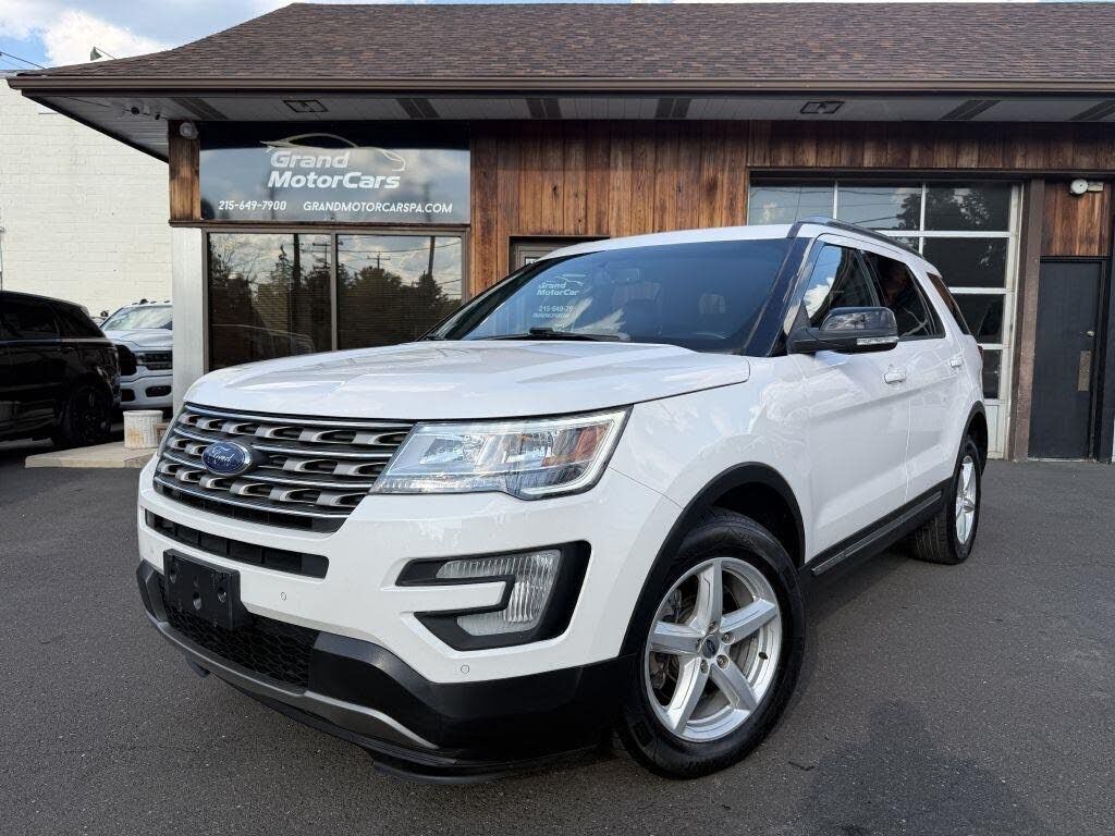2017 FORD Explorer