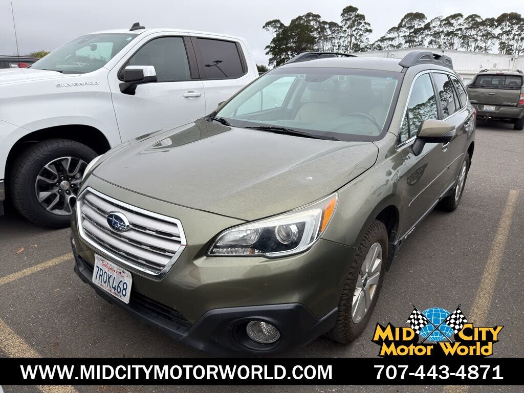 2016 SUBARU Outback