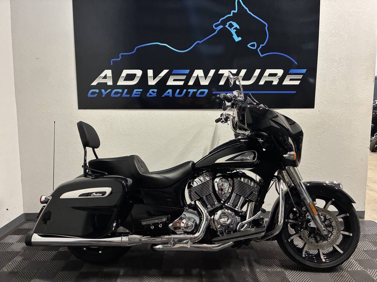 2019 INDIAN MOTORCYCLE Chieftain Limited