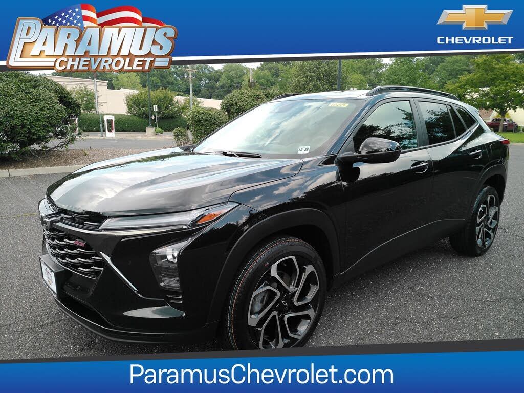 2024 CHEVROLET Trax