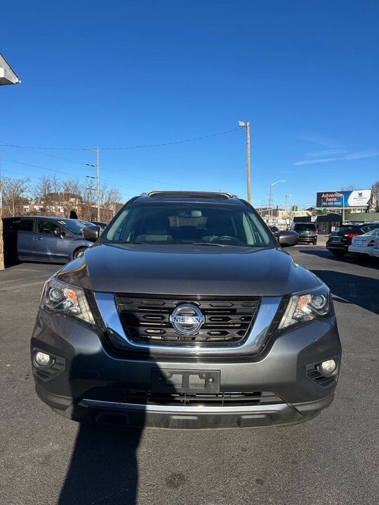 2017 NISSAN Pathfinder