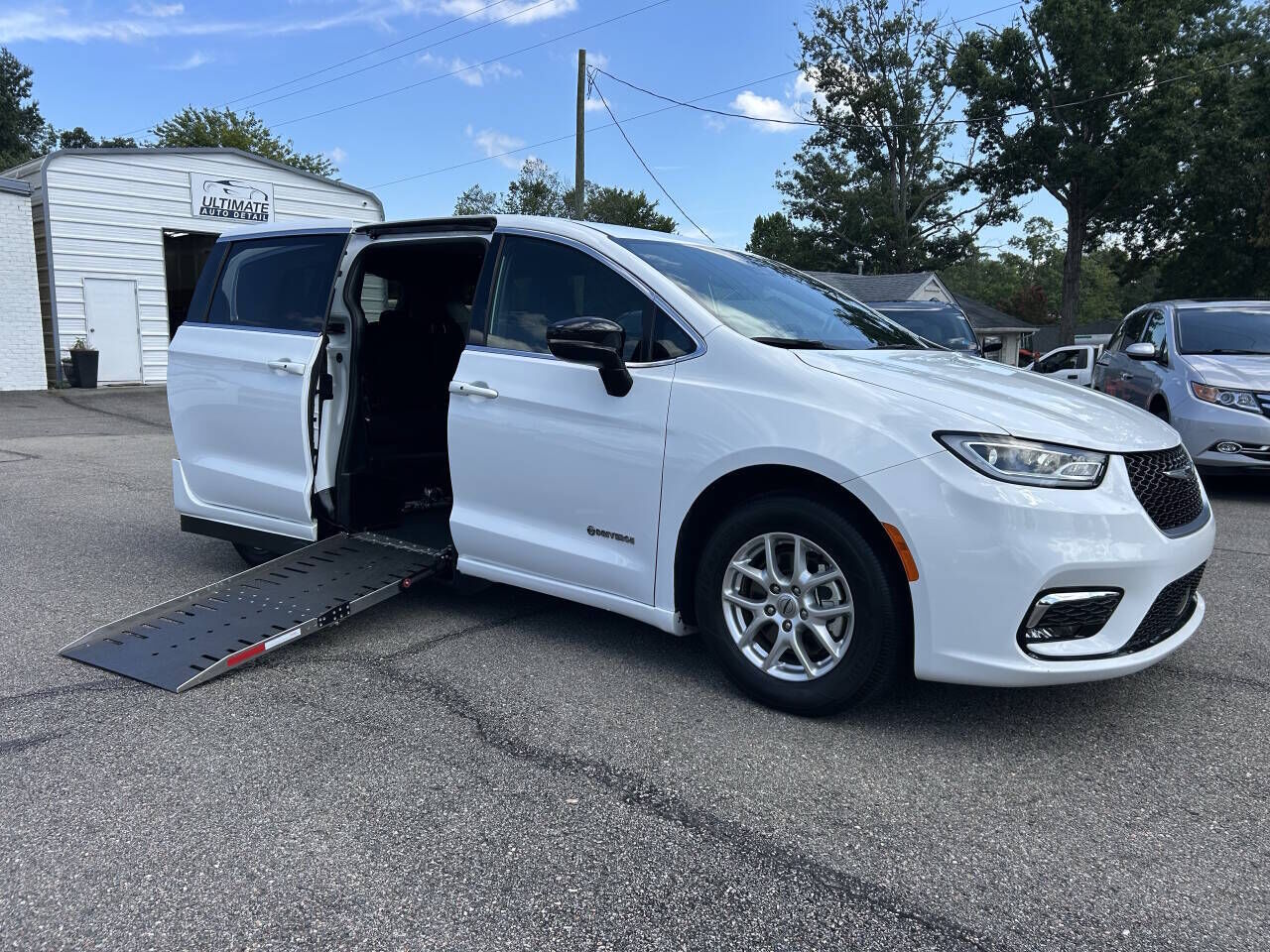 2024 CHRYSLER Pacifica