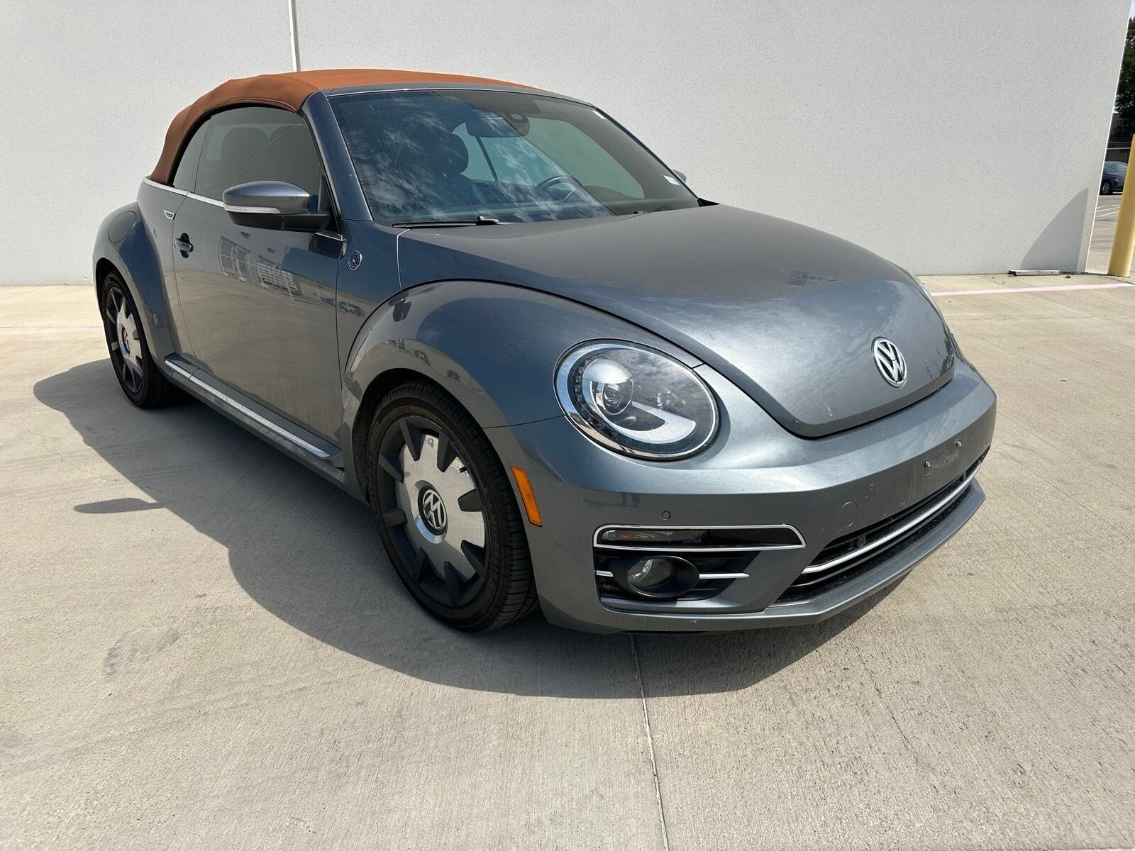 2019 VOLKSWAGEN Beetle