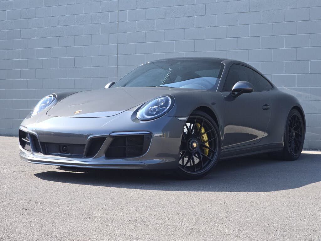 2019 PORSCHE 911