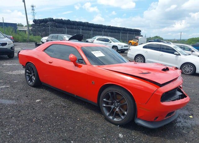 2016 DODGE Challenger