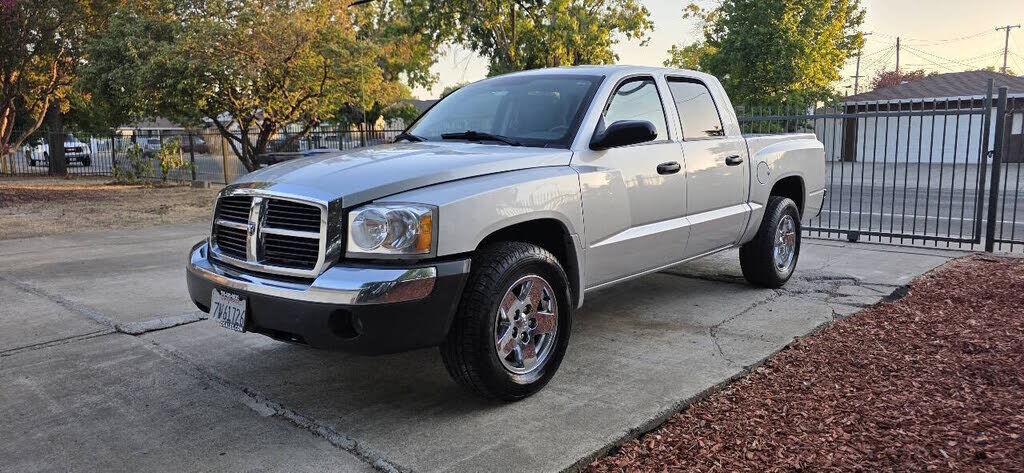 2005 DODGE Dakota