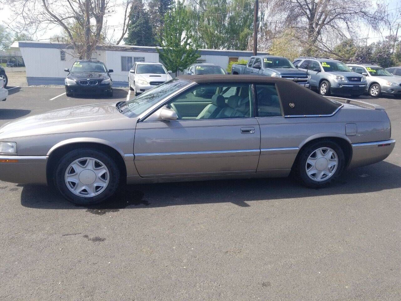 2002 CADILLAC Eldorado