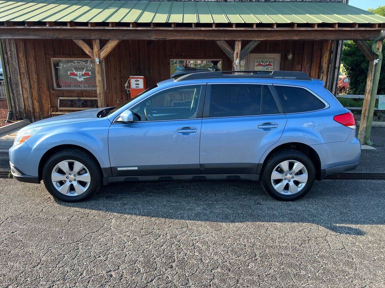 2010 SUBARU Outback