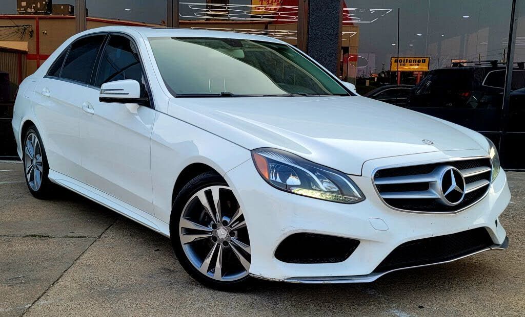 2016 MERCEDES-BENZ E-Class