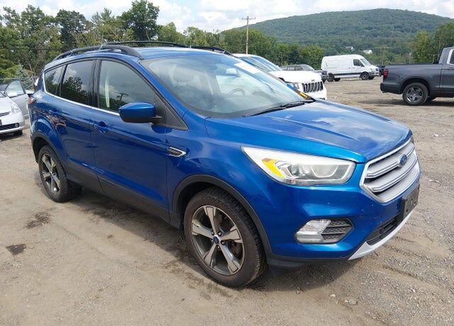 2017 FORD Escape