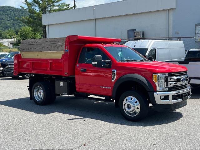 2017 FORD F-550