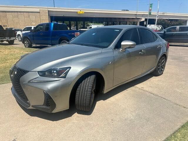 2019 Lexus IS