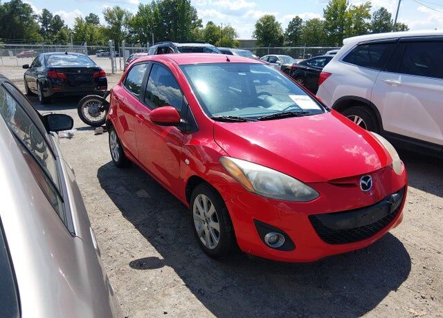 2013 MAZDA Mazda2