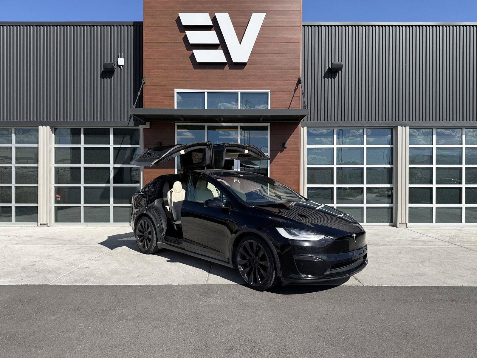 2022 TESLA Model X