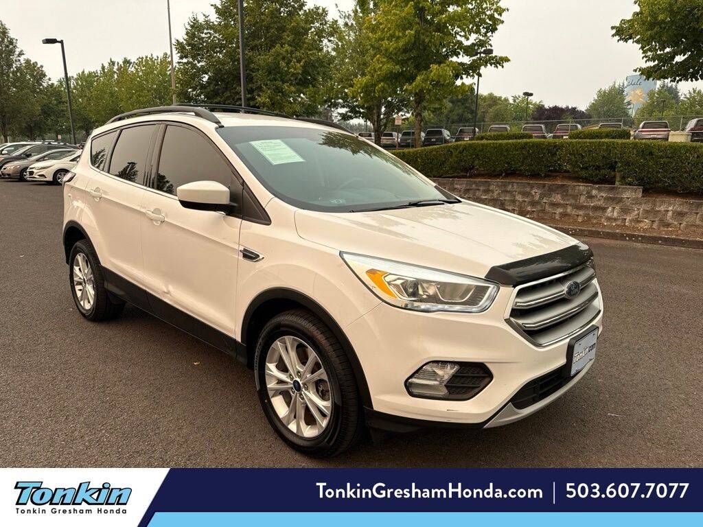 2017 FORD Escape