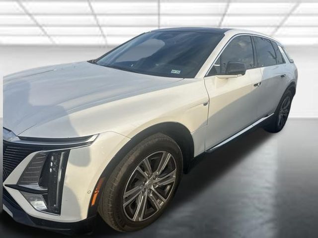 2024 CADILLAC Lyriq