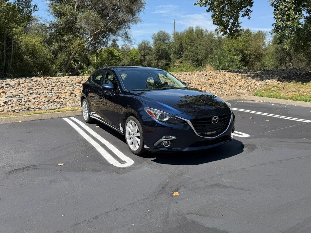 2016 MAZDA Mazda3