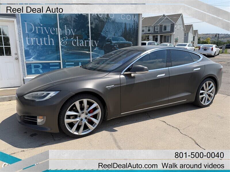 2016 TESLA Model S