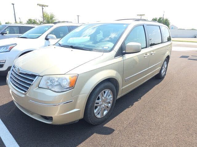 2010 CHRYSLER Town and Country