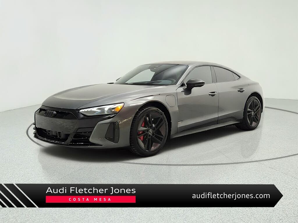 2022 AUDI e-tron