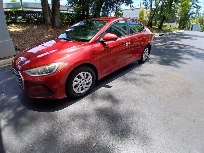 2017 HYUNDAI Elantra