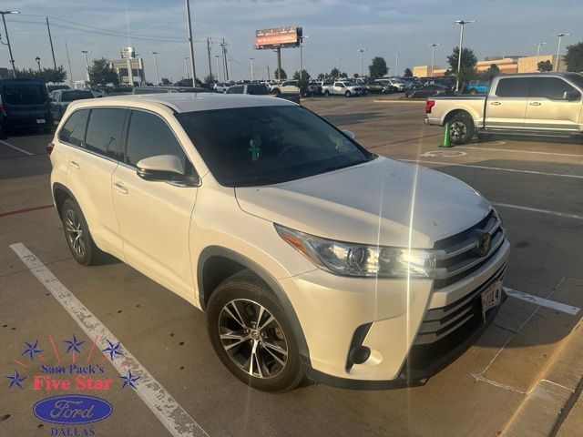 2018 TOYOTA Highlander