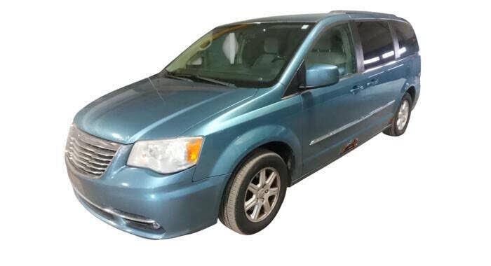 2011 CHRYSLER Town and Country