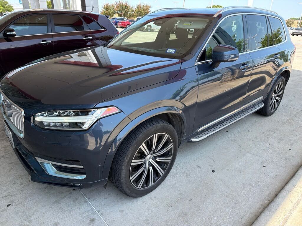 2023 VOLVO XC90