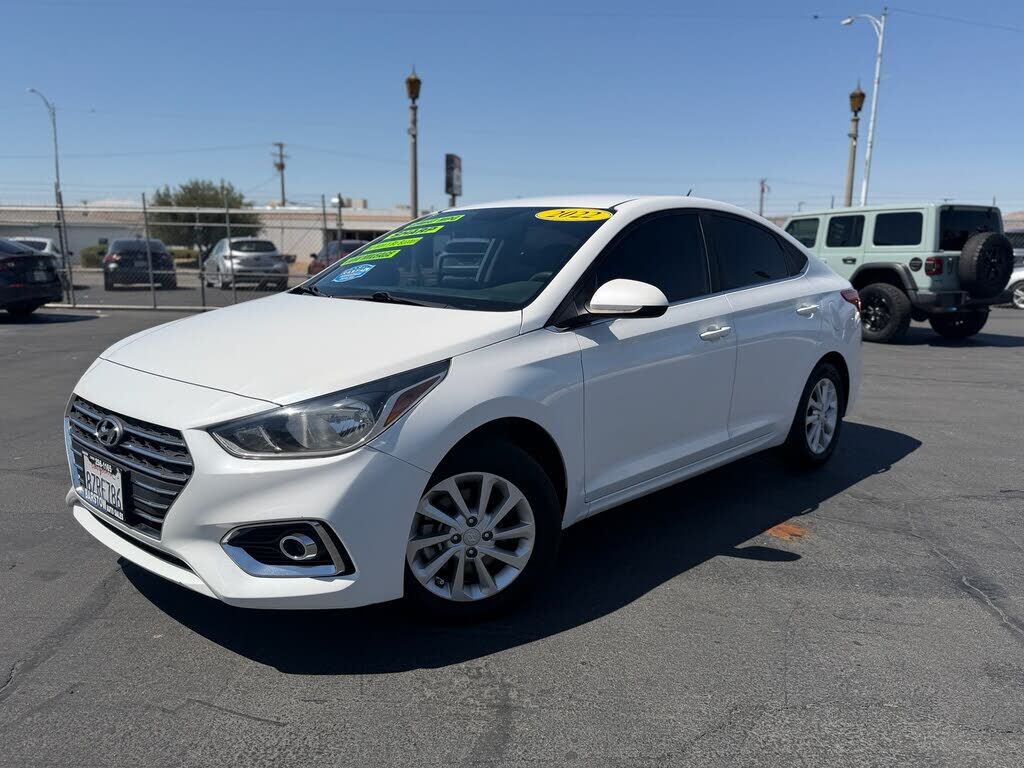 2022 HYUNDAI Accent