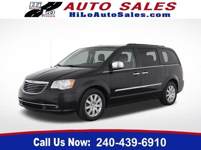 2012 CHRYSLER Town and Country