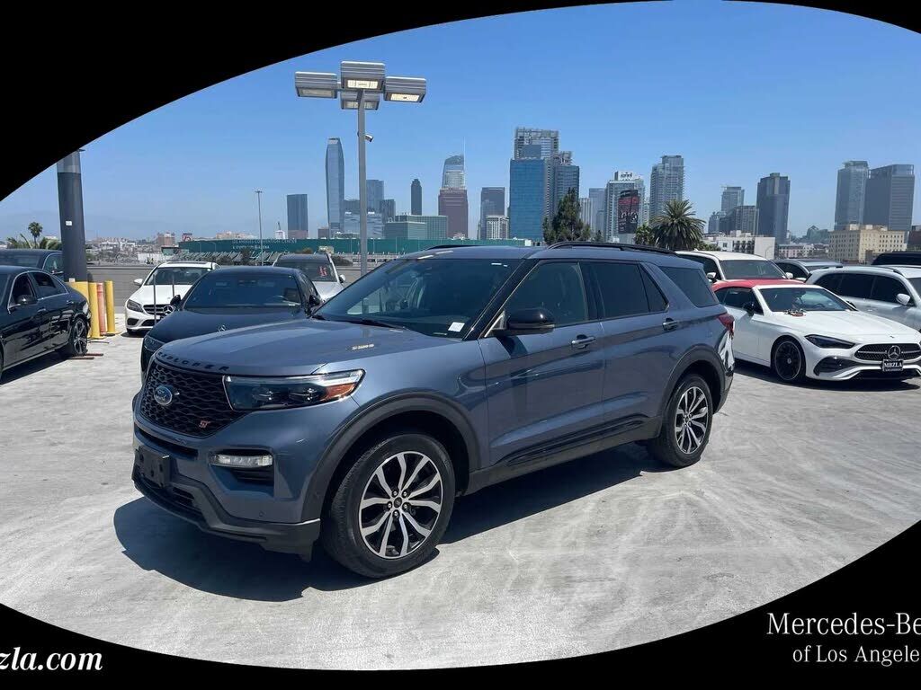 2021 FORD Explorer
