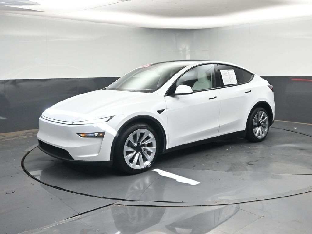 2026 TESLA Model Y