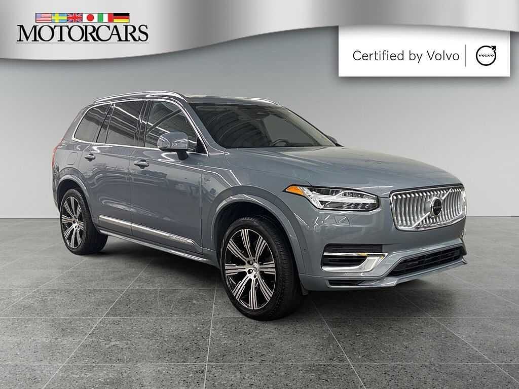 2023 VOLVO XC90