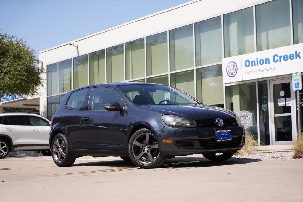 2011 VOLKSWAGEN Golf
