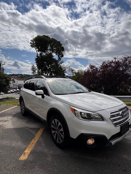 2017 SUBARU Outback