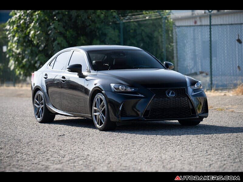 2018 LEXUS IS
