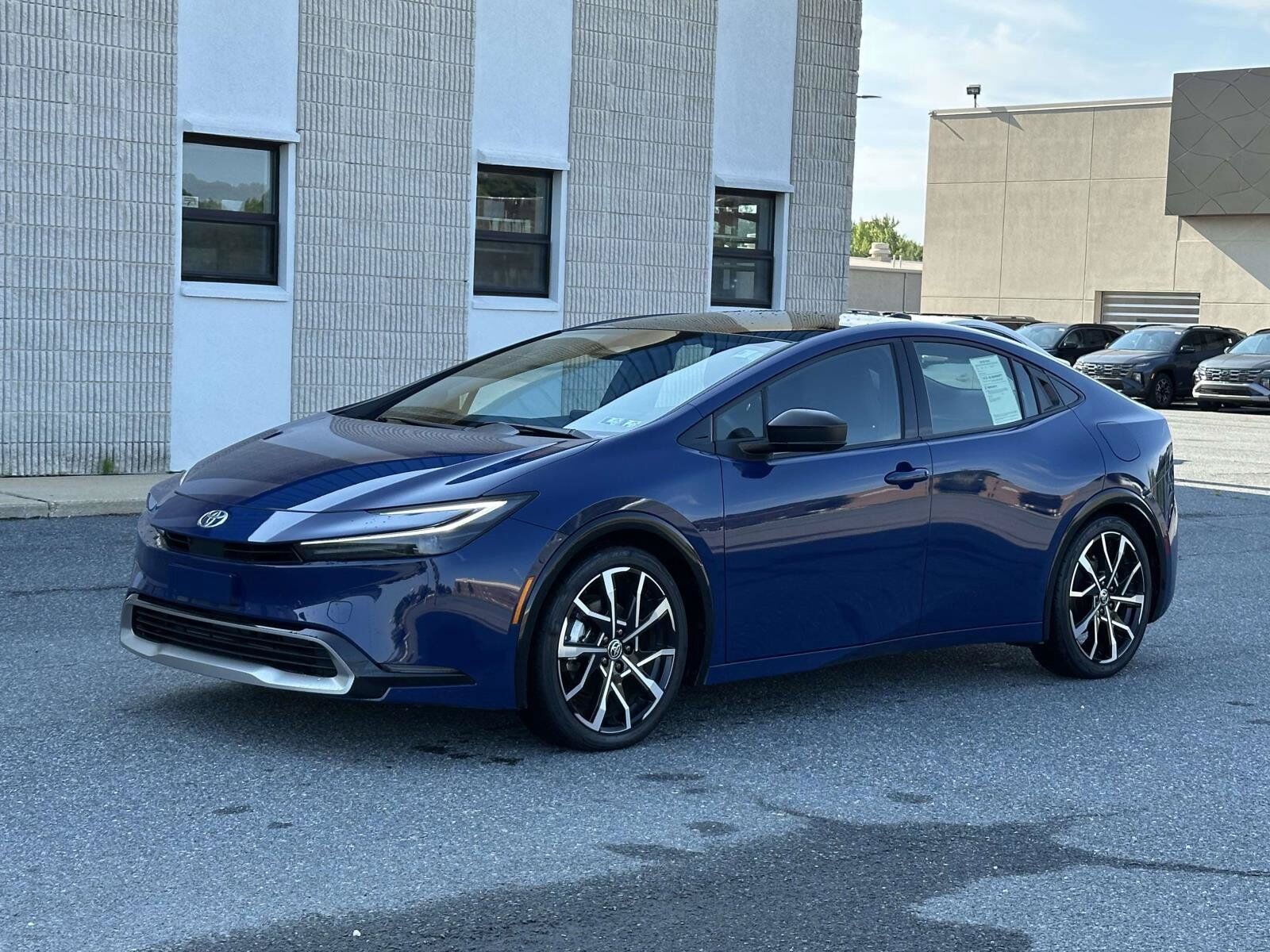 2024 TOYOTA Prius