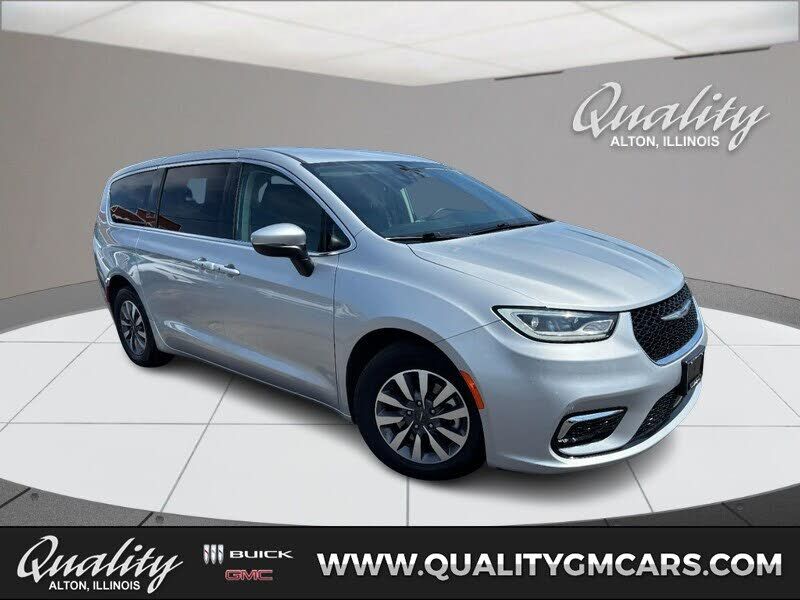 2023 CHRYSLER Pacifica