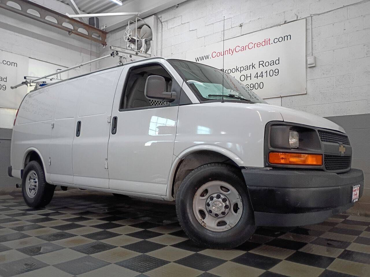 2017 CHEVROLET Express
