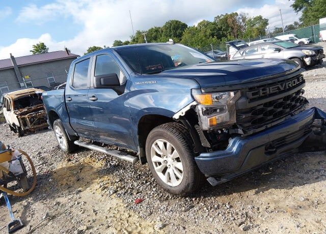 2023 CHEVROLET Silverado