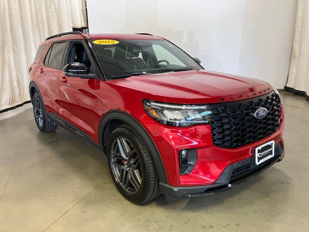 2025 FORD Explorer