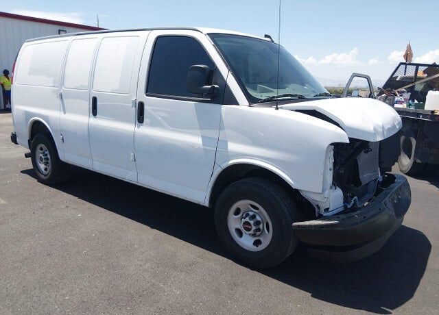 2025 GMC Savana