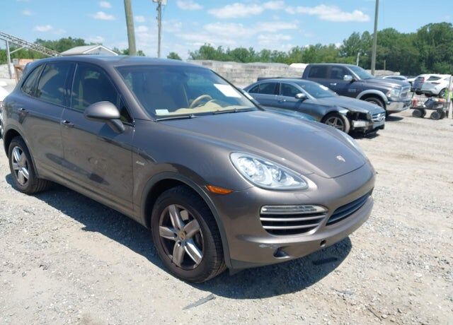 2014 PORSCHE Cayenne