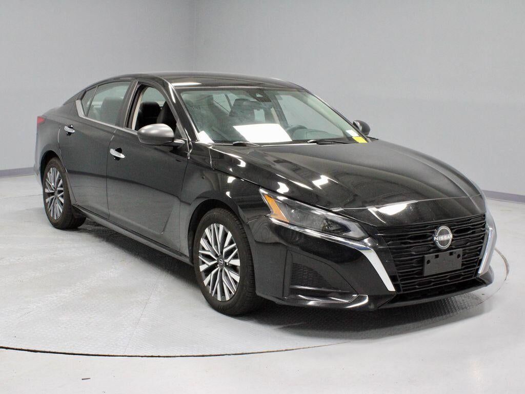 2024 NISSAN Altima