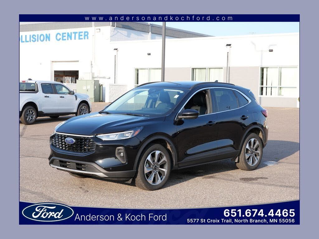 2024 FORD Escape