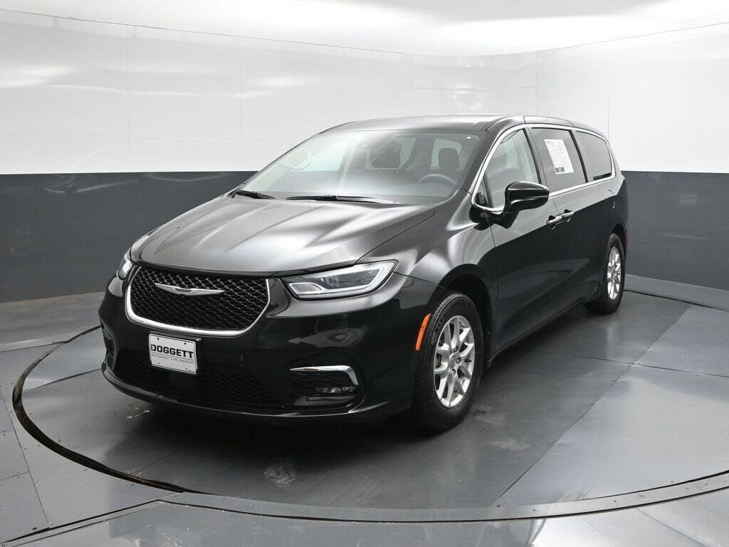 2024 CHRYSLER Pacifica