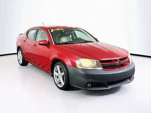 2013 DODGE Avenger
